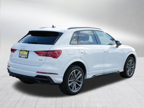Used 2025 Audi Q3 2.0T Premium w/ Convenience Package image 7