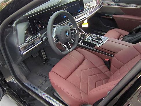 New 2026 BMW 740i image 11