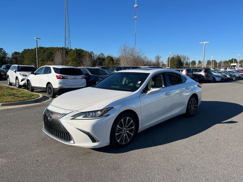 Used 2019 Lexus ES 350 image 4