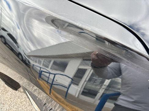 Used 2018 Chevrolet Equinox Premier image 7