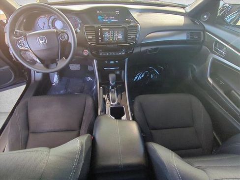 Used 2016 Honda Accord EX image 17