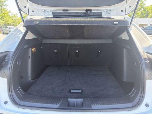 Certified 2025 Chevrolet Trax LT w/ LT Convenience Package FWD image 15