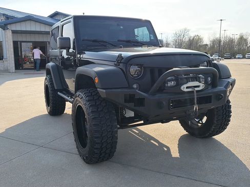 Used 2017 Jeep Wrangler Sport w/ Connectivity Group image 26