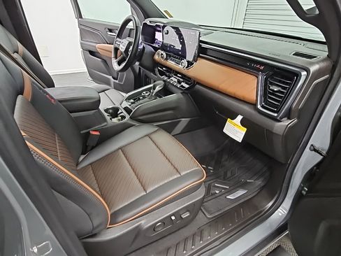 New 2026 GMC Canyon AT4 w/ Technology Plus Package image 39