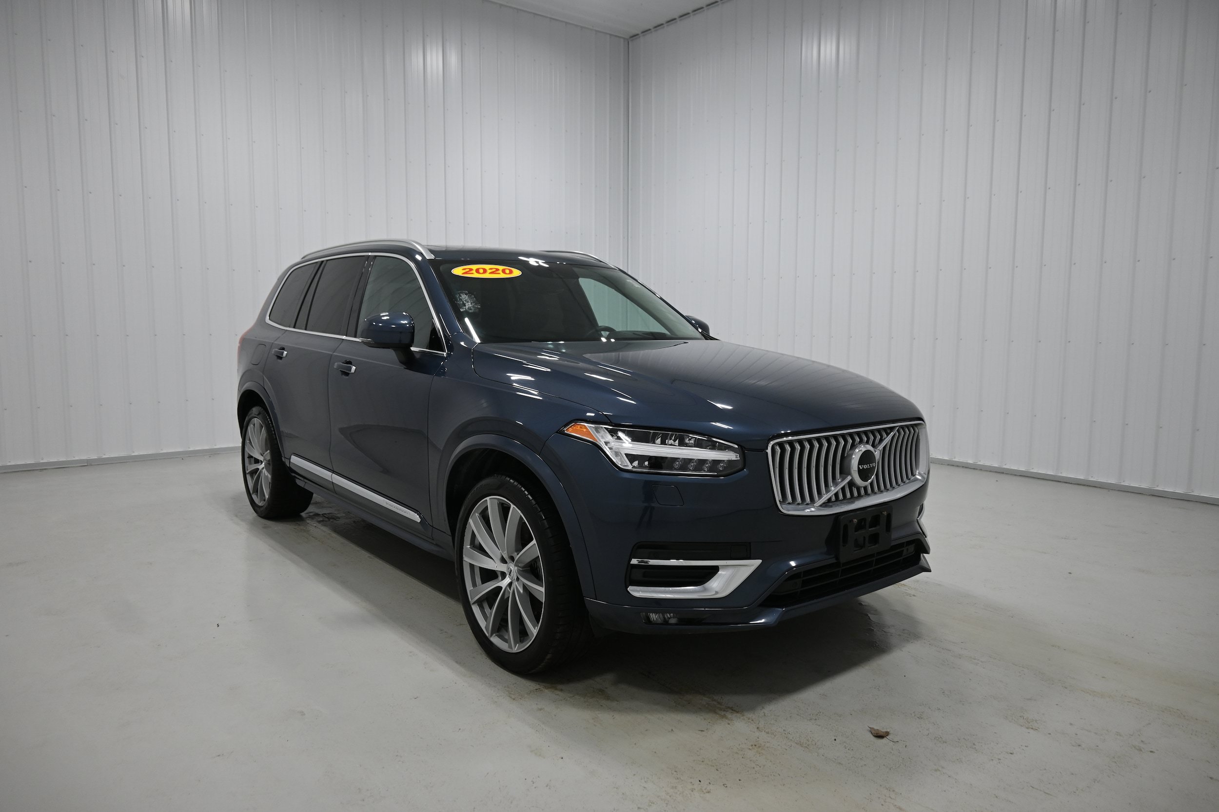 Used 2020 Volvo XC90 T6 Inscription w/ Protection Package AWD/4WD image 3