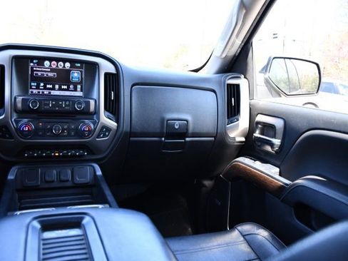 Used 2018 GMC Sierra 1500 Denali w/ Denali Ultimate Package image 18