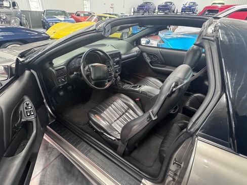 Used 2002 Chevrolet Camaro Z28 w/ Preferred Equipment Group 2 image 10
