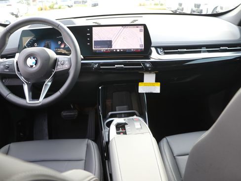 Certified 2025 BMW X1 xDrive28i w/ Technology Package image 29