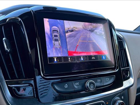 Used 2023 Chevrolet Traverse Premier image 26