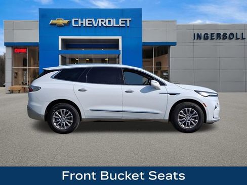 Used 2024 Buick Enclave Premium AWD/4WD image 26