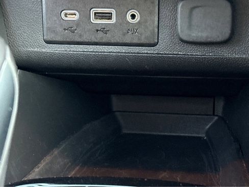 Used 2023 Buick Encore GX Essence w/ Experience Buick Package image 40