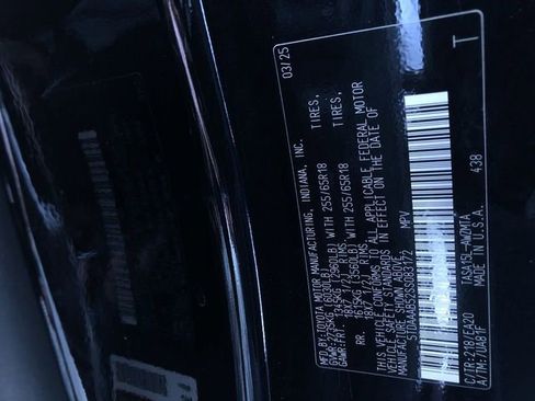 Certified 2025 Toyota Grand Highlander AWD image 35