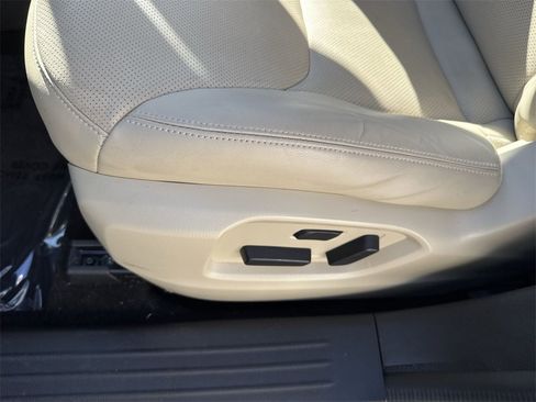 Used 2023 MAZDA CX-9 Touring image 42