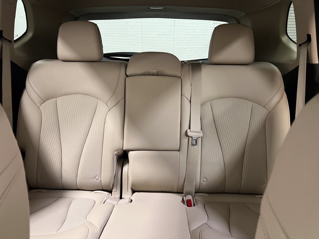 Used 2018 Buick Envision Preferred AWD/4WD image 26