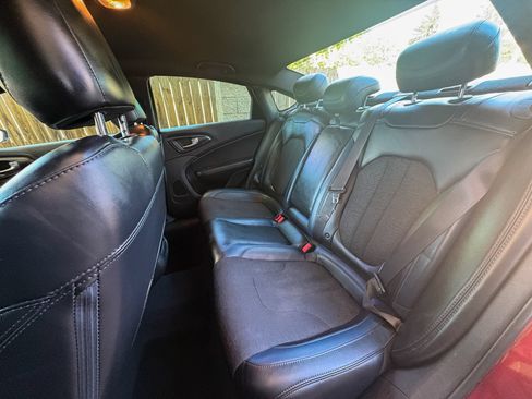 Used 2016 Chrysler 200 S FWD image 22