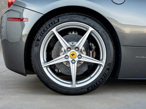 Used 2011 Ferrari 458 Italia Coupe RWD image 30