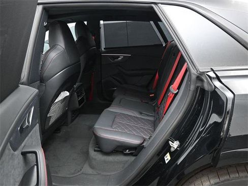 New 2026 Audi Q8 Prestige image 11
