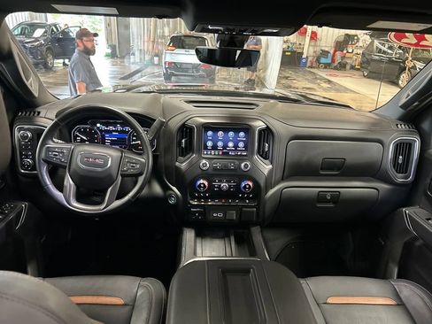 Used 2022 GMC Sierra 1500 AT4 w/ AT4 Premium Package AWD/4WD image 18