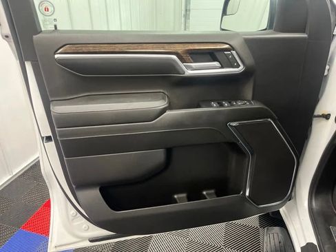 Used 2024 GMC Sierra 1500 Elevation AWD/4WD image 19