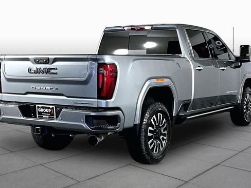 Certified 2024 GMC Sierra 2500 Denali Ultimate AWD/4WD image 13