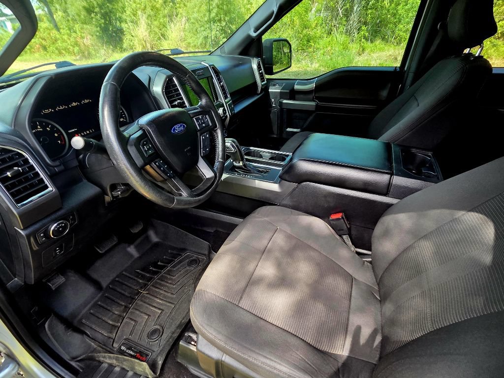 Used 2017 Ford F150 XLT w/ Equipment Group 302A Luxury RWD image 6