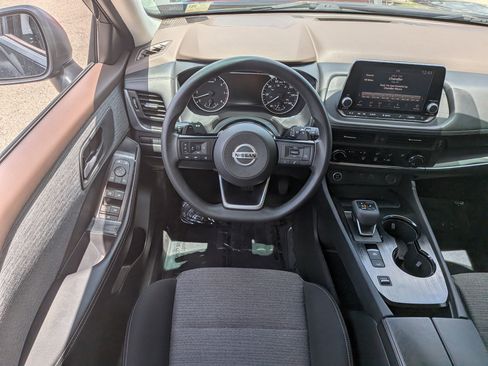 Used 2021 Nissan Rogue S FWD image 16