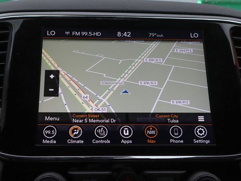 Used 2022 Jeep Grand Cherokee Laredo X AWD/4WD image 11