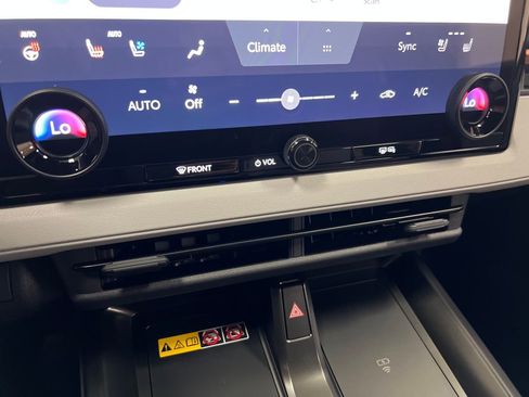 New 2026 Subaru Uncharted AWD image 18