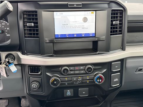 New 2025 Ford F350 XL w/ 360-Degree Camera Package RWD image 8