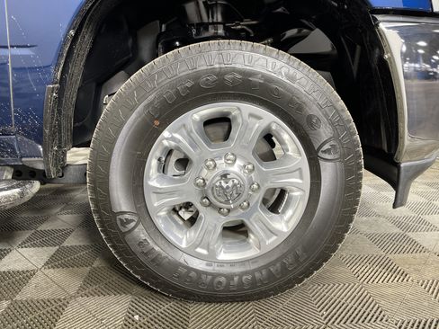 Used 2024 RAM 2500 Big Horn w/ Bed Utility Group image 9