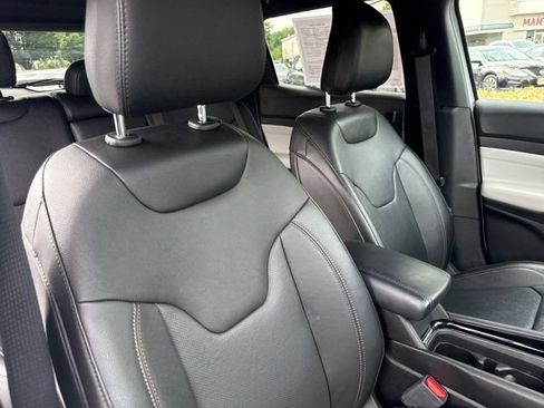 Used 2024 Jeep Compass Limited w/ Elite Group AWD/4WD image 24