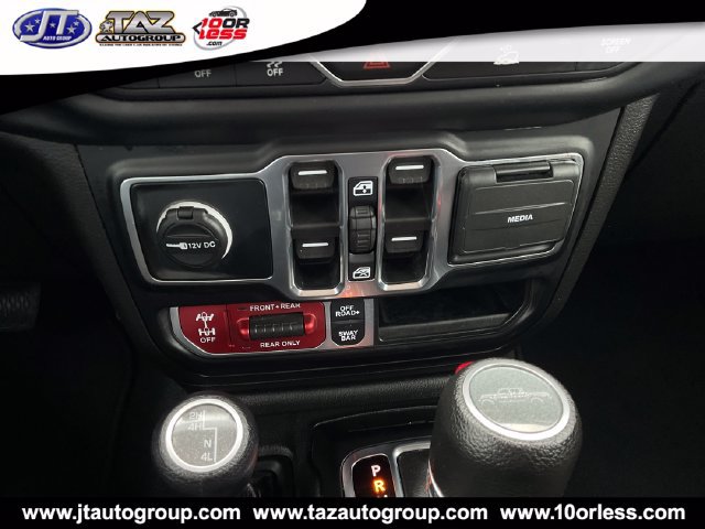 Used 2022 Jeep Gladiator Rubicon AWD/4WD image 19