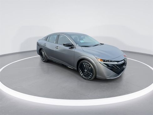 New 2026 Nissan Sentra SR w/ Floor Mat Package image 2