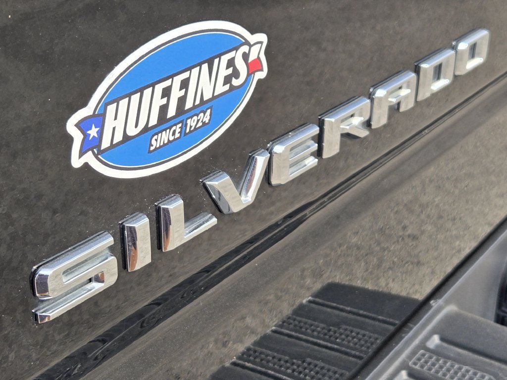 Used 2023 Chevrolet Silverado 1500 LT AWD/4WD image 10