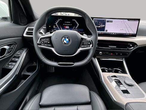 Certified 2025 BMW 330i Sedan RWD image 6