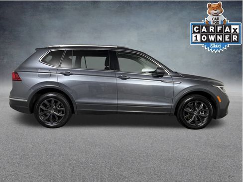Used 2024 Volkswagen Tiguan SE image 10