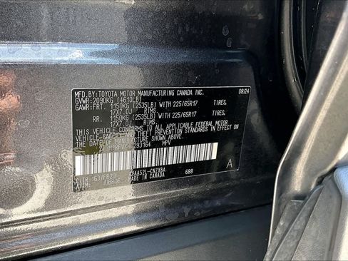 Used 2024 Toyota RAV4 LE FWD image 33
