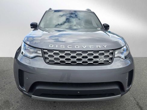 Used 2025 Land Rover Discovery S AWD/4WD image 8