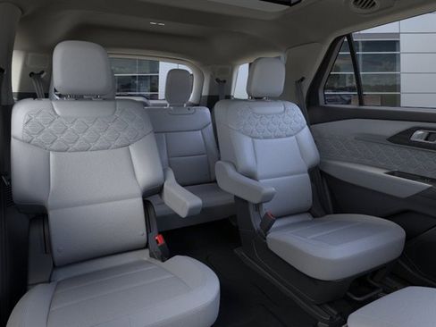 New 2026 Ford Explorer Platinum w/ LUX Leather Package AWD/4WD image 11