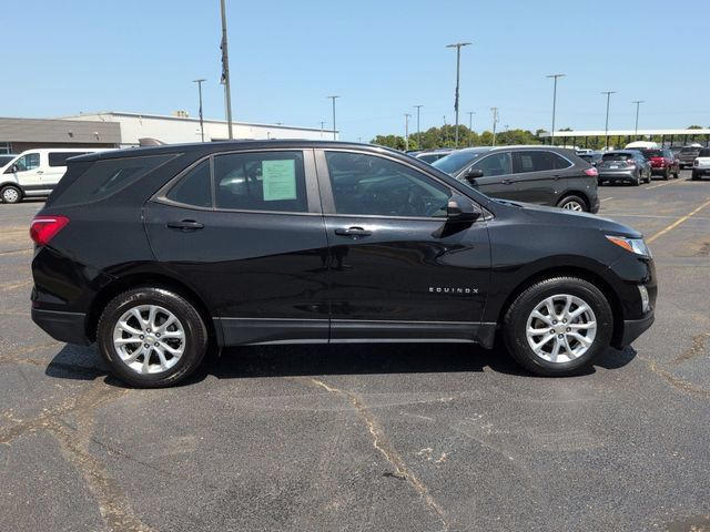 Used 2021 Chevrolet Equinox LS FWD image 9