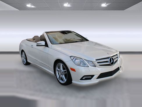 Used 2011 Mercedes-Benz E 550 Cabriolet image 7
