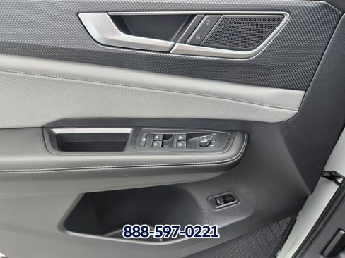 New 2026 Volkswagen Atlas Cross Sport SEL R-Line image 22