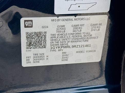 Used 2024 Cadillac Lyriq Tech AWD/4WD image 36