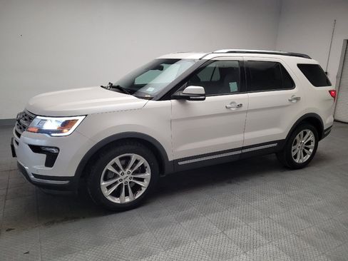 Used 2019 Ford Explorer Limited w/ Ford Safe & Smart Package FWD image 2