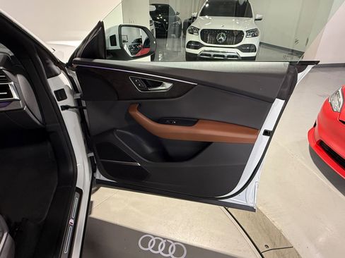 Used 2021 Audi Q8 Premium Plus w/ Premium Plus Package AWD/4WD image 43