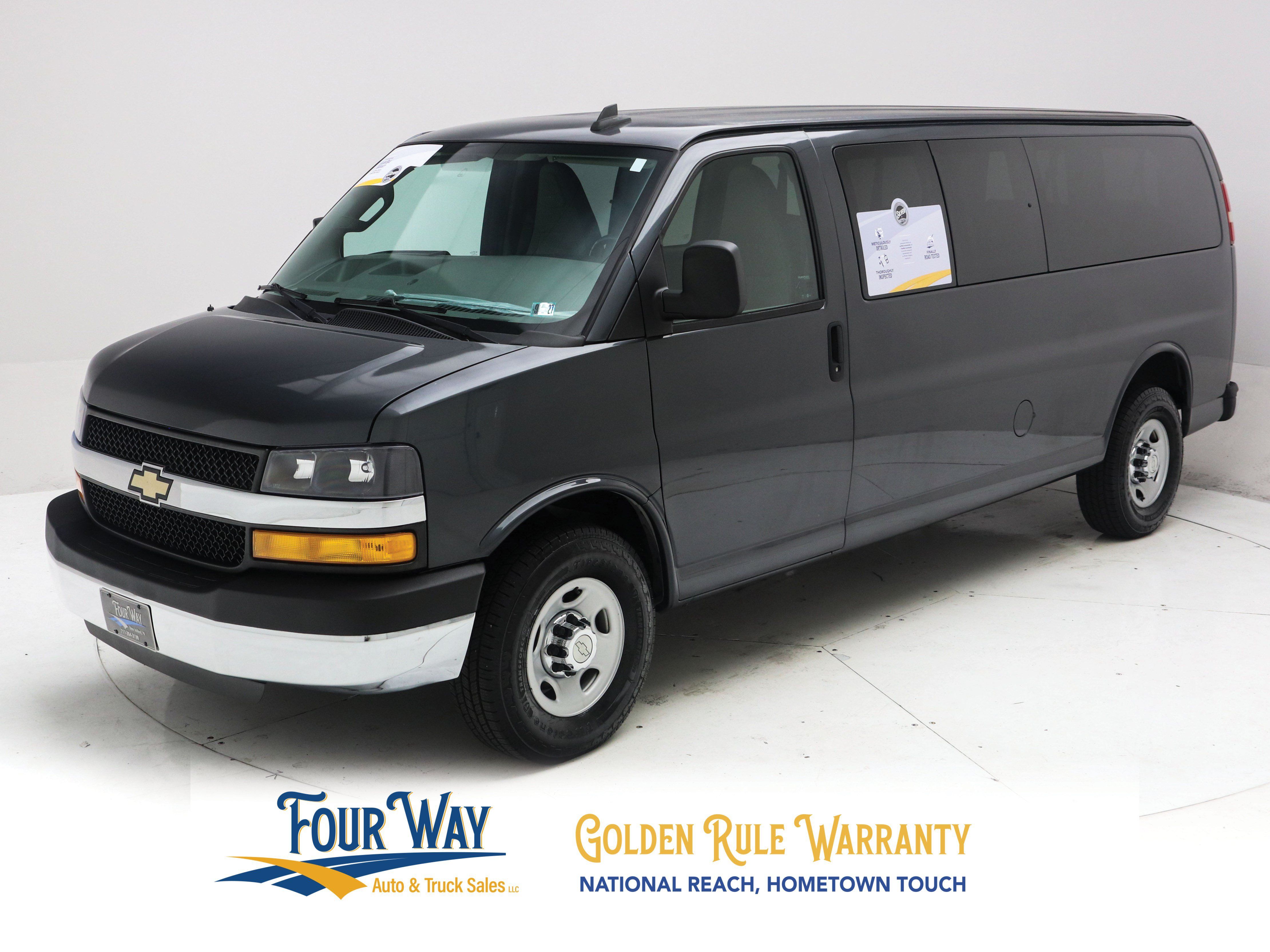 Used 2016 Chevrolet Express 3500 LT w/ LT Preferred Equipment Group RWD image 8