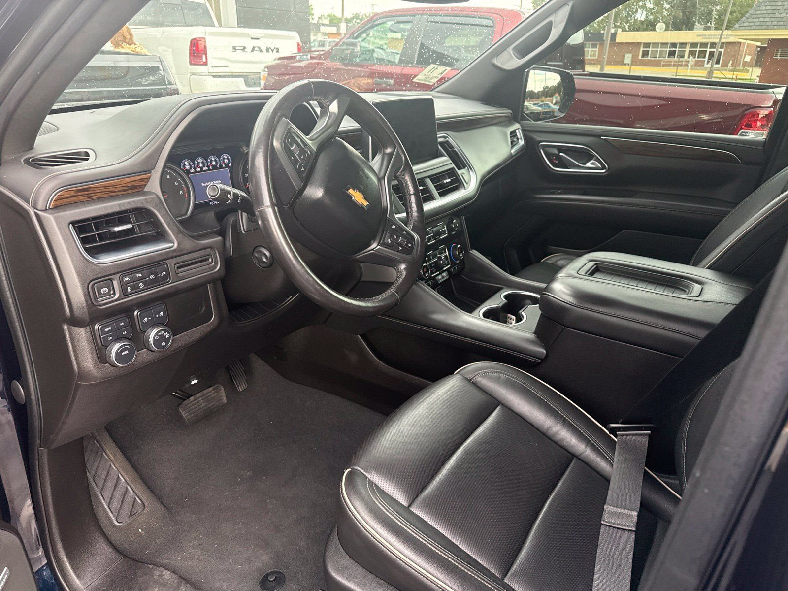 Used 2021 Chevrolet Tahoe Premier AWD/4WD image 9