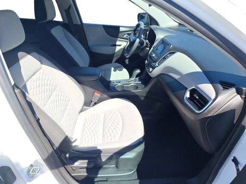 Used 2021 Chevrolet Equinox LS w/ LS Convenience Package AWD/4WD image 15