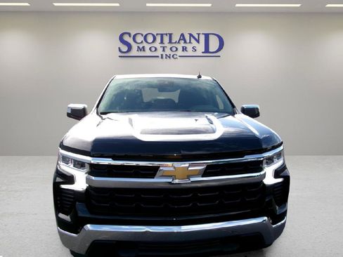 Used 2024 Chevrolet Silverado 1500 LT w/ Protection Package RWD image 3