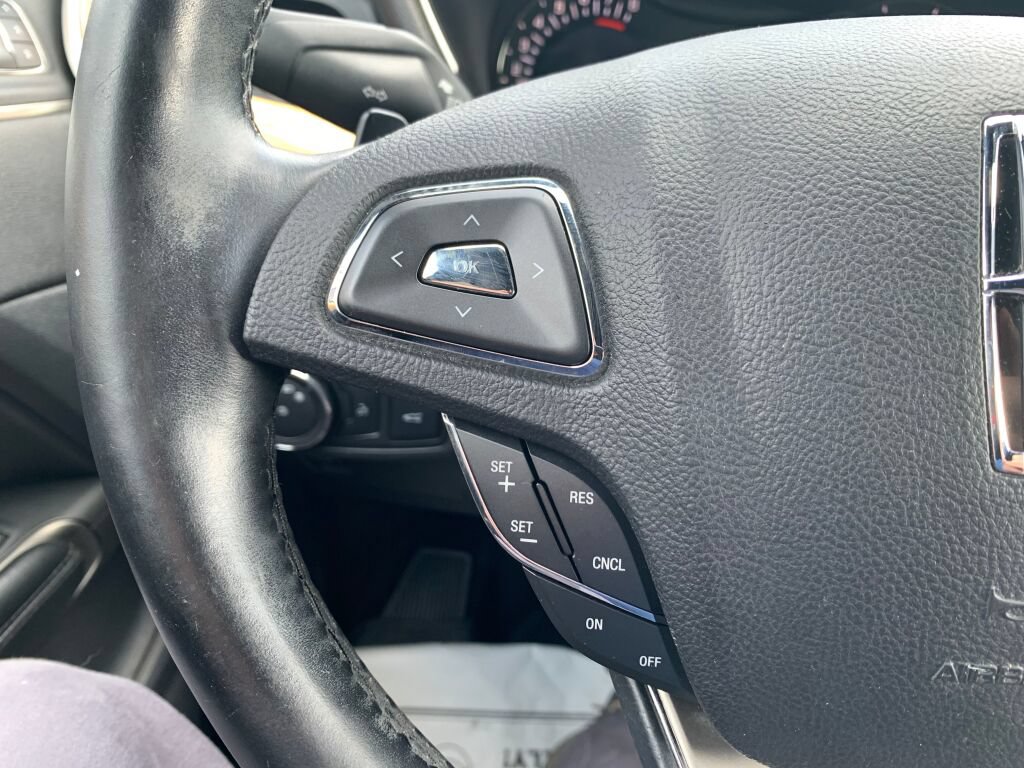 Used 2015 Lincoln MKC FWD w/ Equipment Group 101A Select image 18